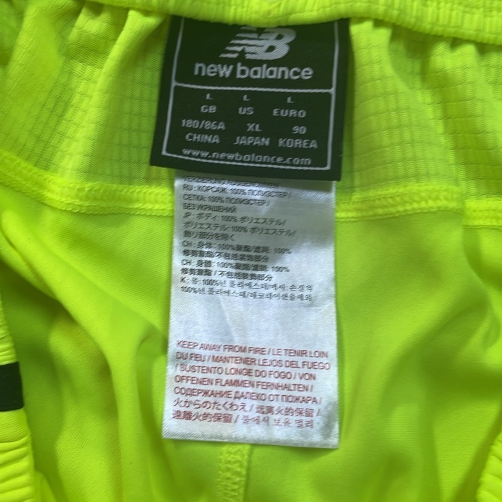 New balance, dry shorts size L - Picture 3 of 6